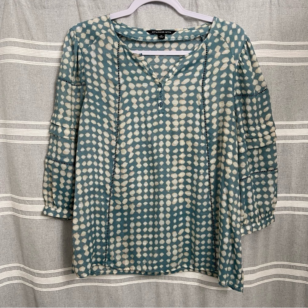 ZAC & RACHEL / Petite 3/4 Sleeve Pop Over Blouse Size LP